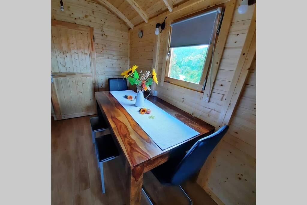 Autarkes Tiny House Mit Rheinblick Leilighet Rumikon Eksteriør bilde