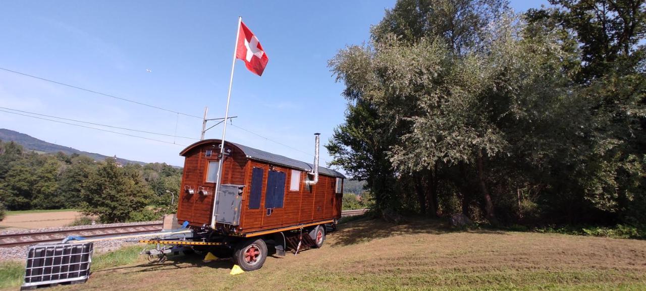 Autarkes Tiny House Mit Rheinblick Leilighet Rumikon Eksteriør bilde