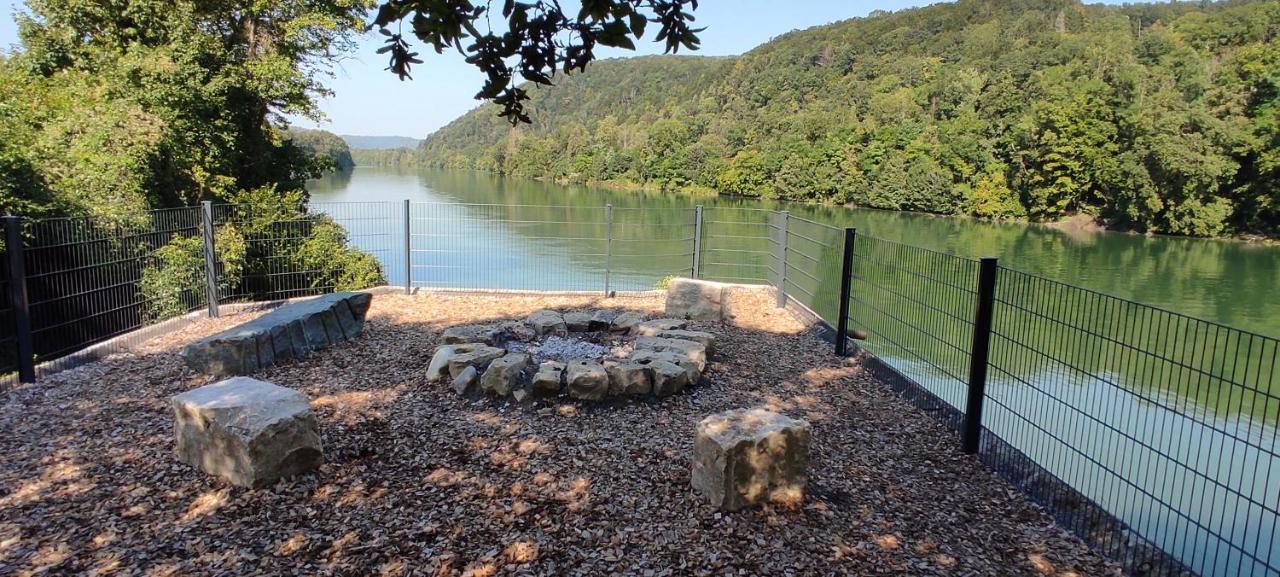 Autarkes Tiny House Mit Rheinblick Leilighet Rumikon Eksteriør bilde