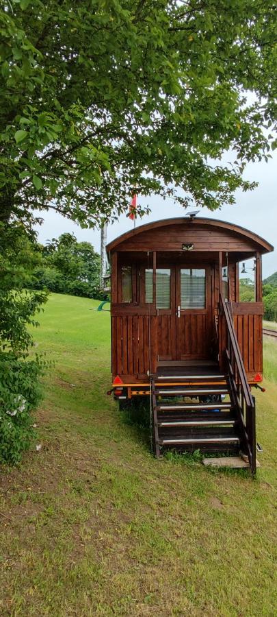 Autarkes Tiny House Mit Rheinblick Leilighet Rumikon Eksteriør bilde